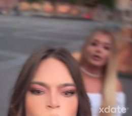 🔥 Party 💨🥳 2 trans 😈 Très actif et passif 💦 gorge profonde 💦😜